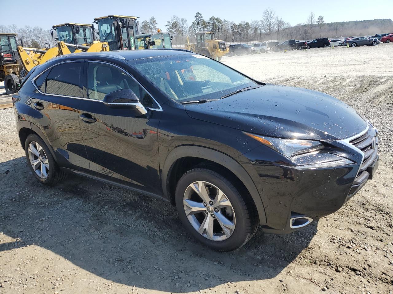 2017 LEXUS NX 200T BA - Фото 4