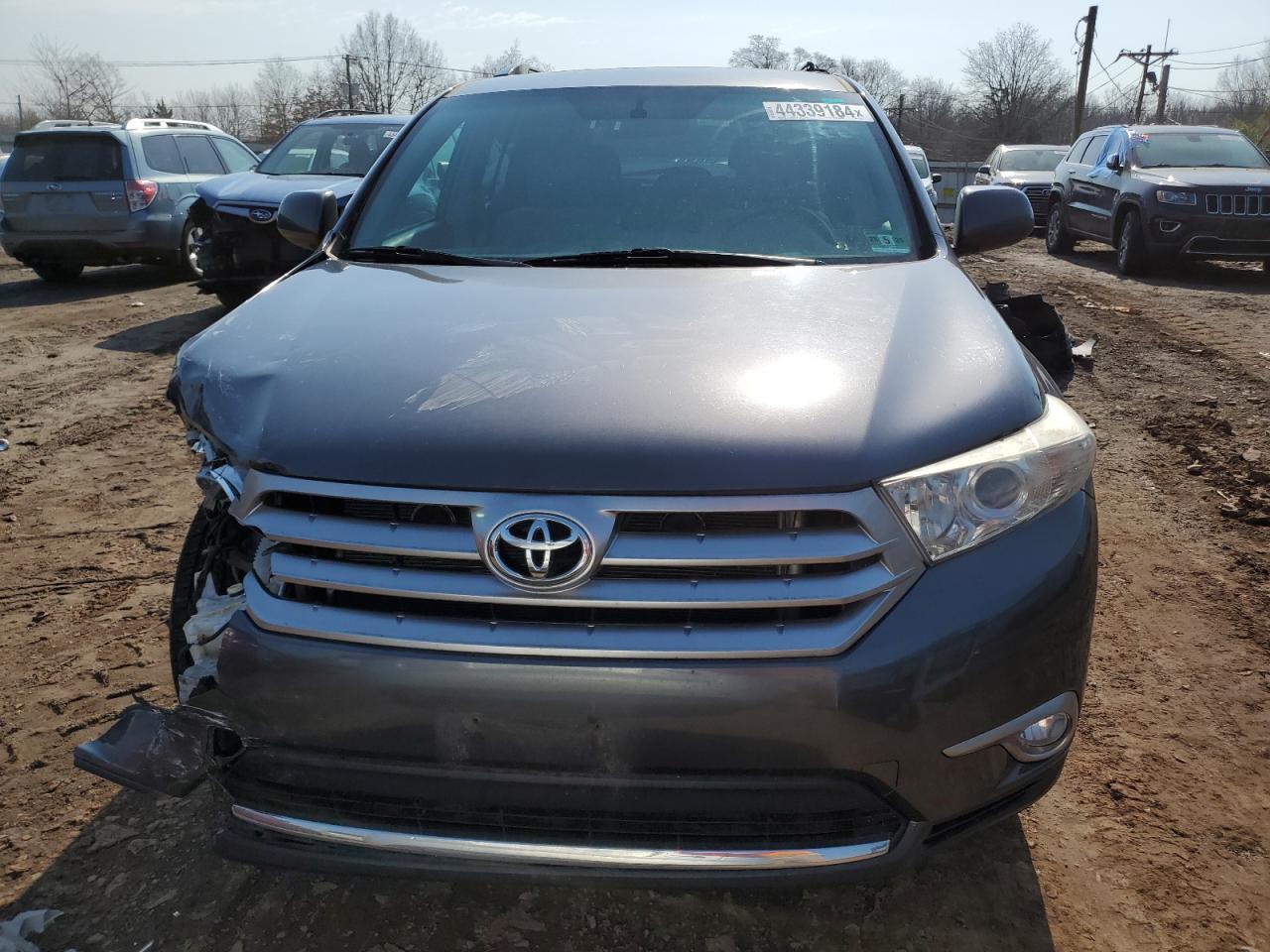 2011 TOYOTA HIGHLANDER - Фото 5