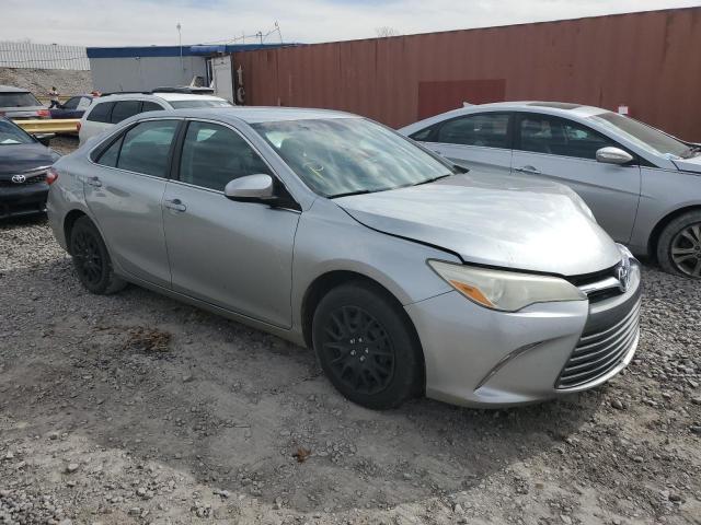 2015 Toyota Camry Le - Фото 4