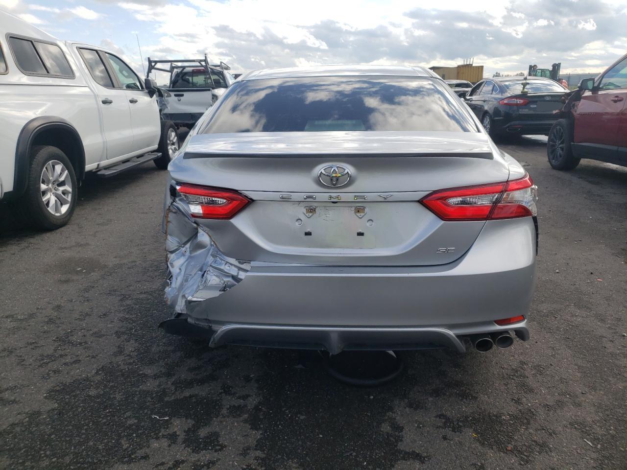 2018 TOYOTA CAMRY L - Фото 6