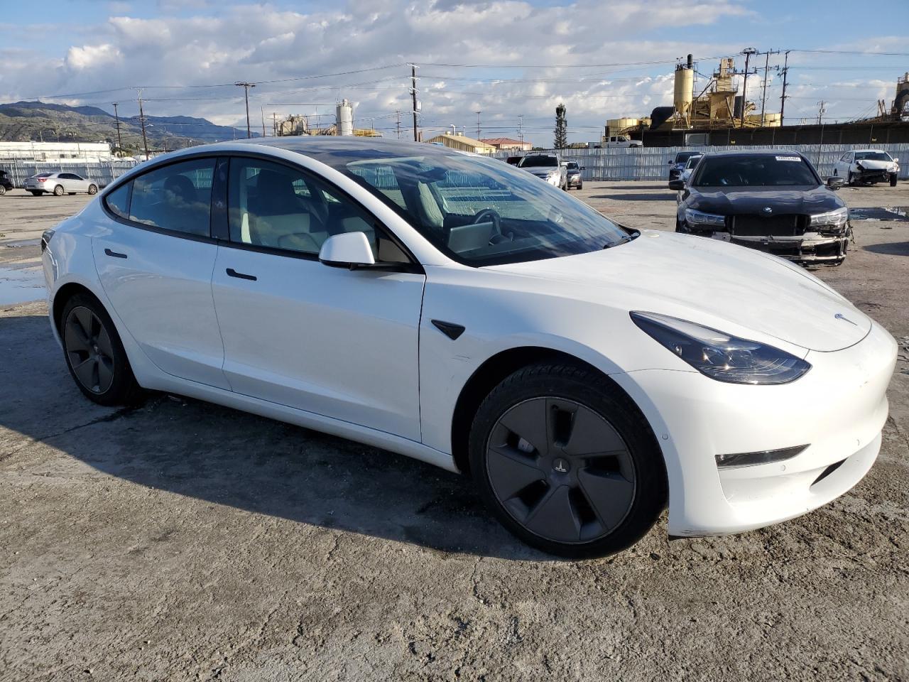 2022 TESLA MODEL 3 - Image 4