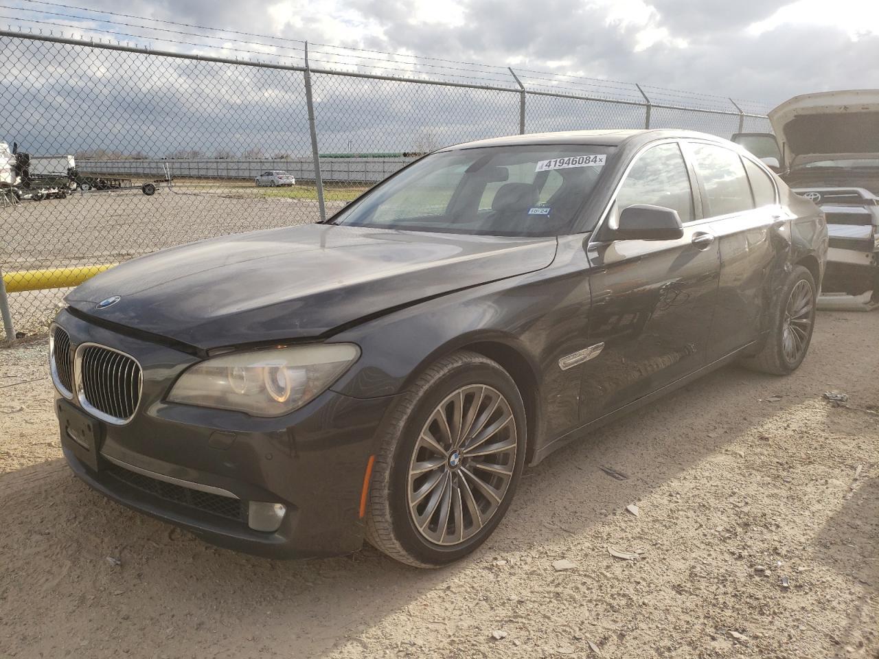 2011 BMW 740 I car image