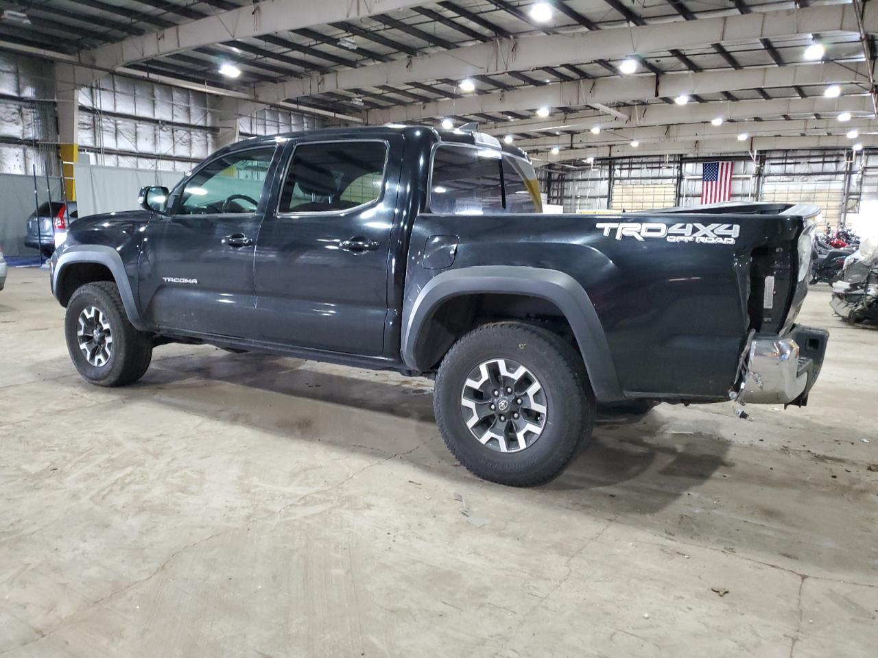 2018 TOYOTA TACOMA DOU - Фото 2