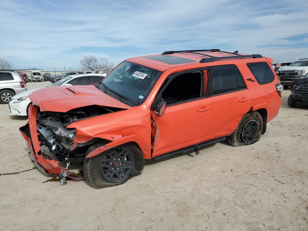 2024 TOYOTA 4RUNNER SR