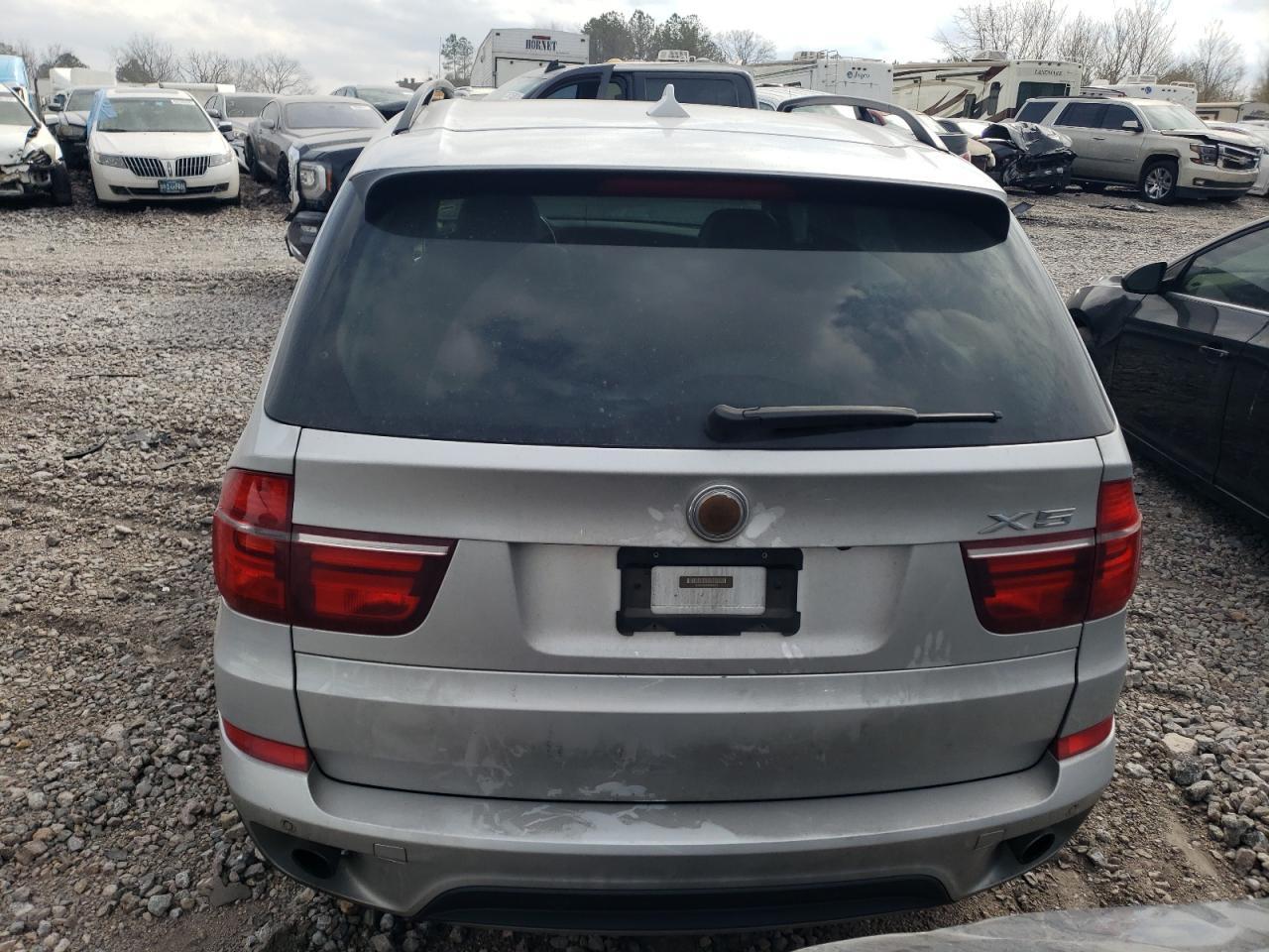 2013 BMW X5 XDRIVE3 - Image 6