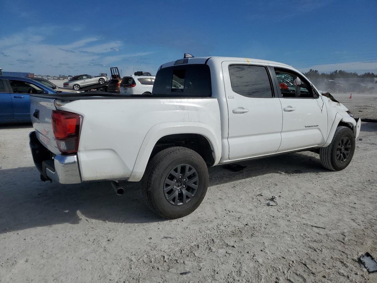 2023 TOYOTA TACOMA DOU - Фото 3