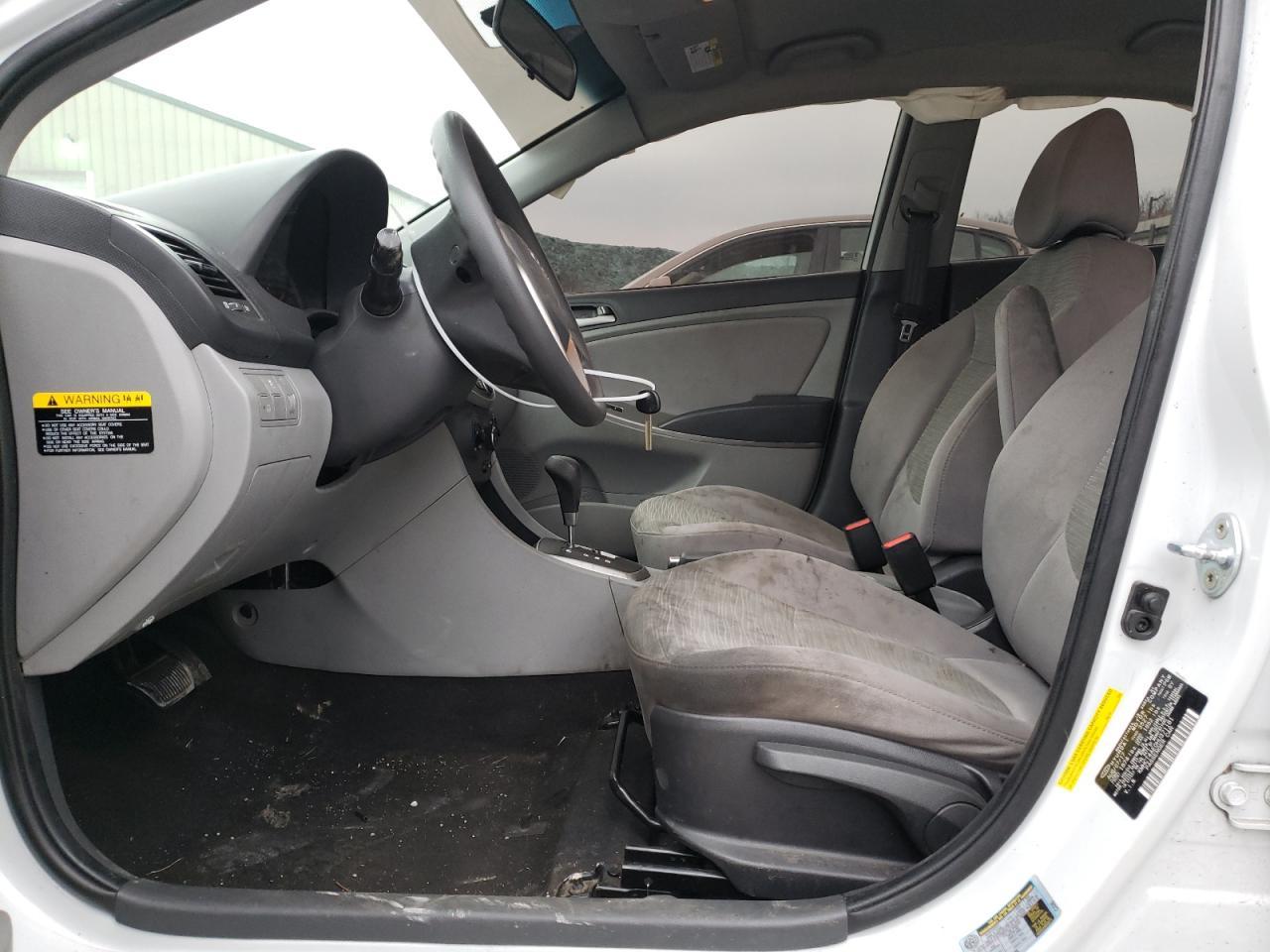 2017 HYUNDAI ACCENT SE - Image 7
