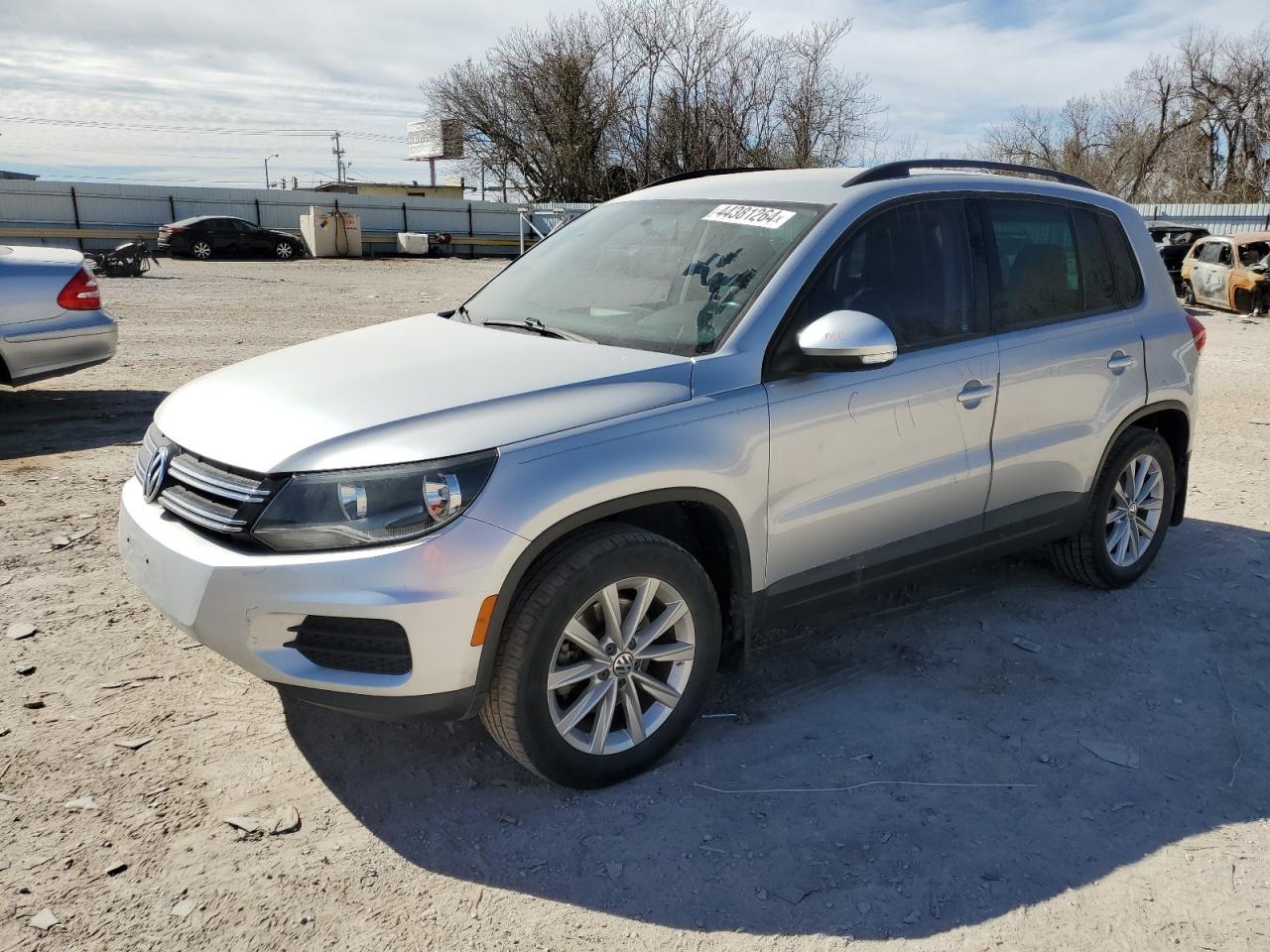 2015 VOLKSWAGEN TIGUAN S