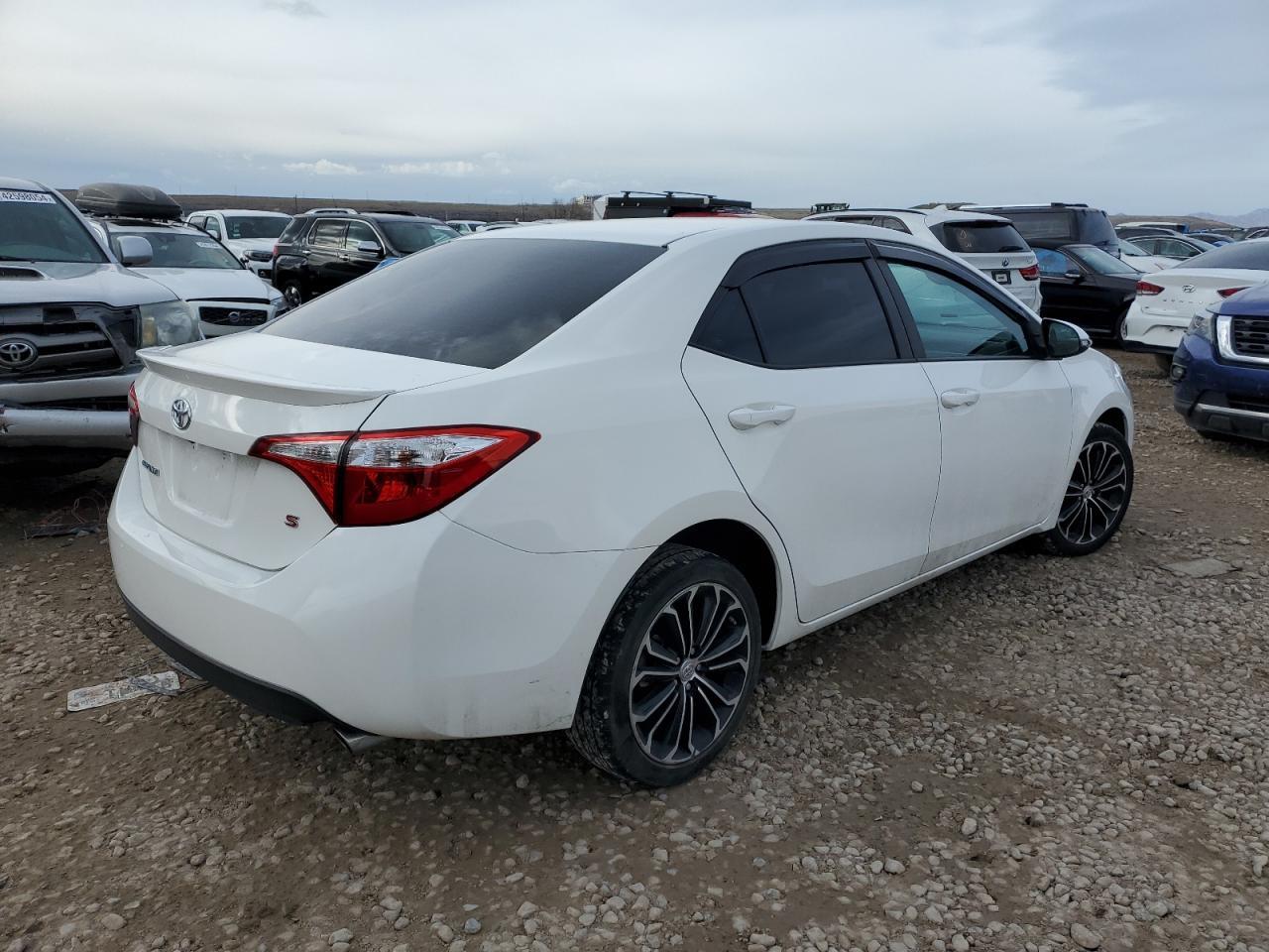 2014 TOYOTA COROLLA L - Фото 3