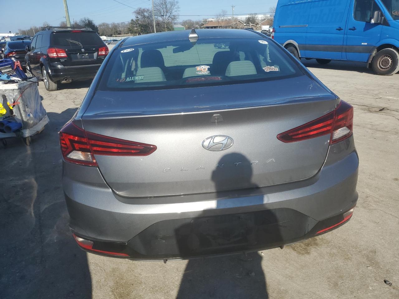 2019 HYUNDAI ELANTRA SE - Фото 6
