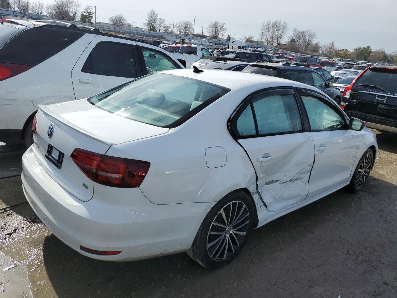 2016 VOLKSWAGEN JETTA SPOR - Image 3