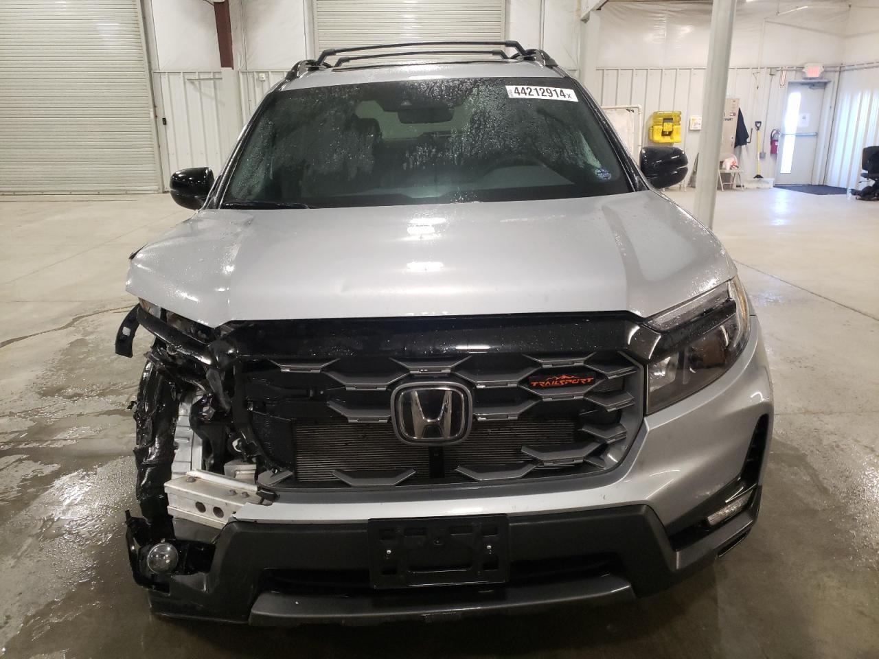 2022 HONDA PASSPORT T - Фото 5