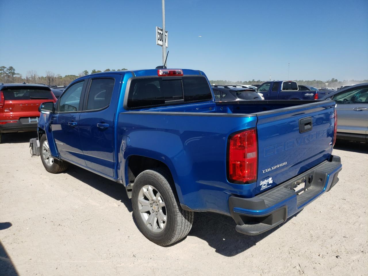 2022 CHEVROLET COLORADO L - Image 2