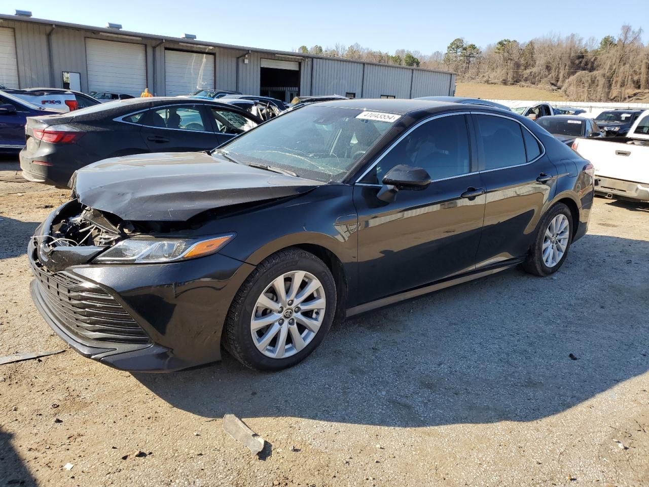 2020 TOYOTA CAMRY LE car image