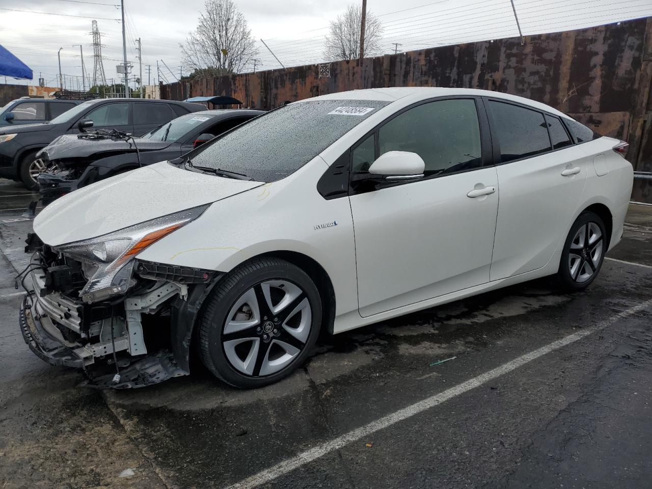 2017 TOYOTA PRIUS car image