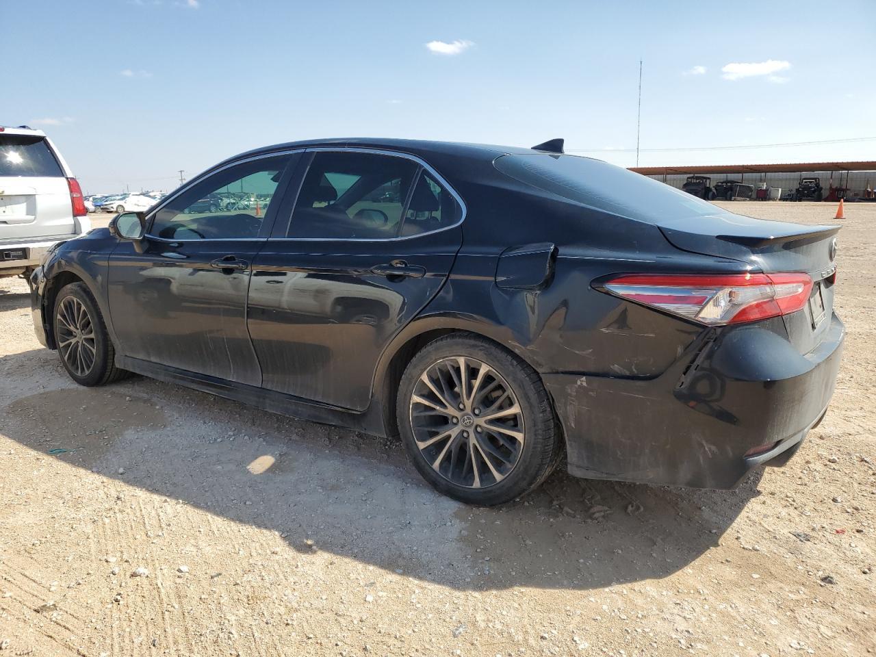 2019 TOYOTA CAMRY L - Фото 2