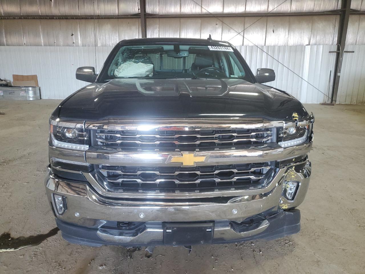 2017 CHEVROLET SILVERADO - Image 5