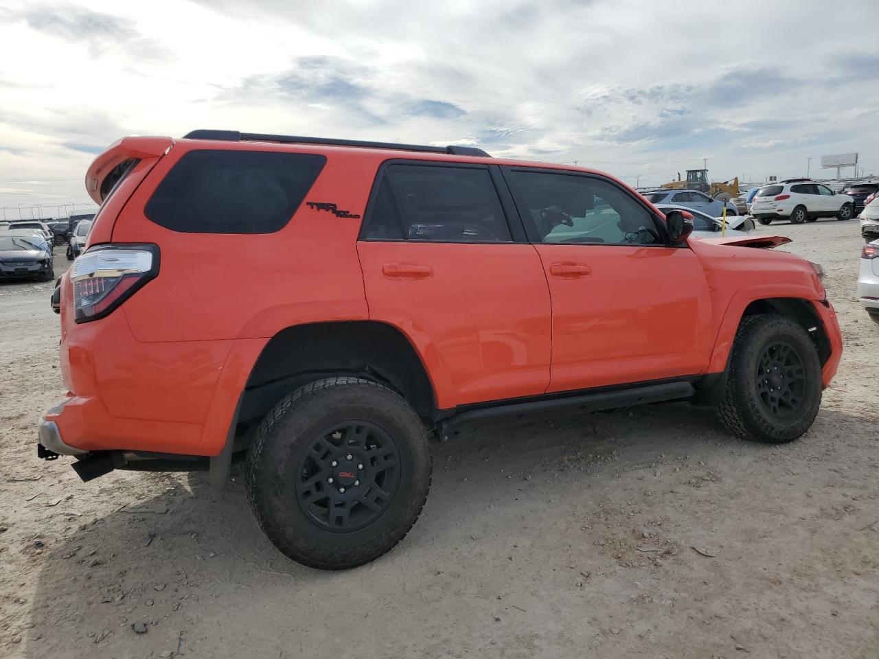 2024 TOYOTA 4RUNNER SR - Image 3