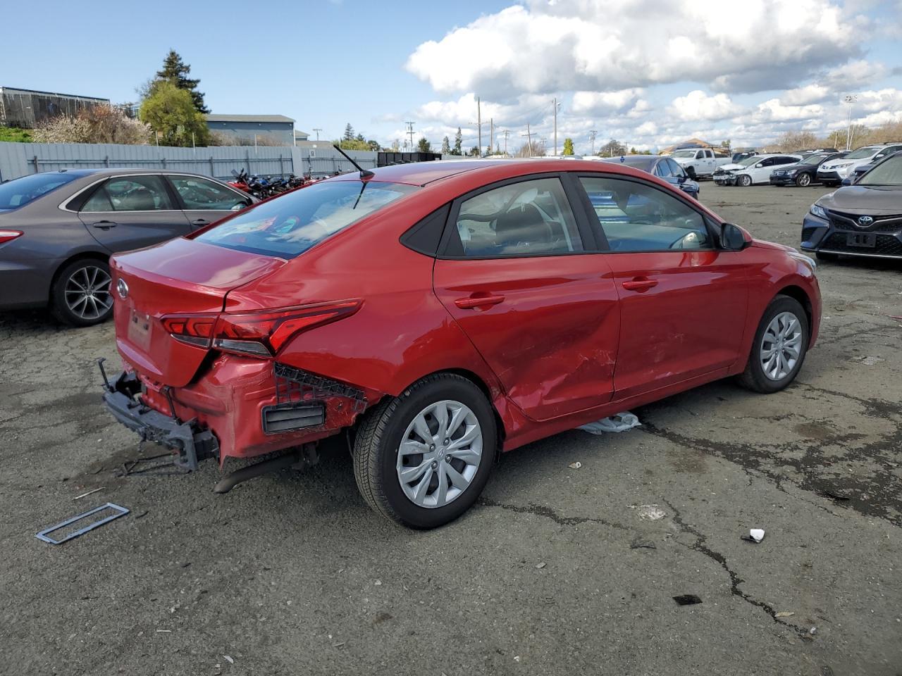 2019 HYUNDAI ACCENT SE - Фото 3