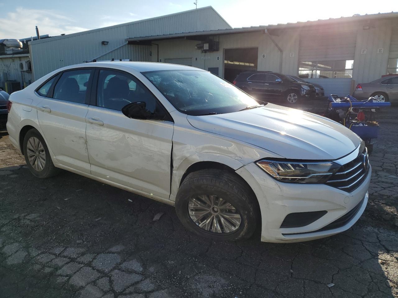2019 VOLKSWAGEN JETTA S - Фото 4