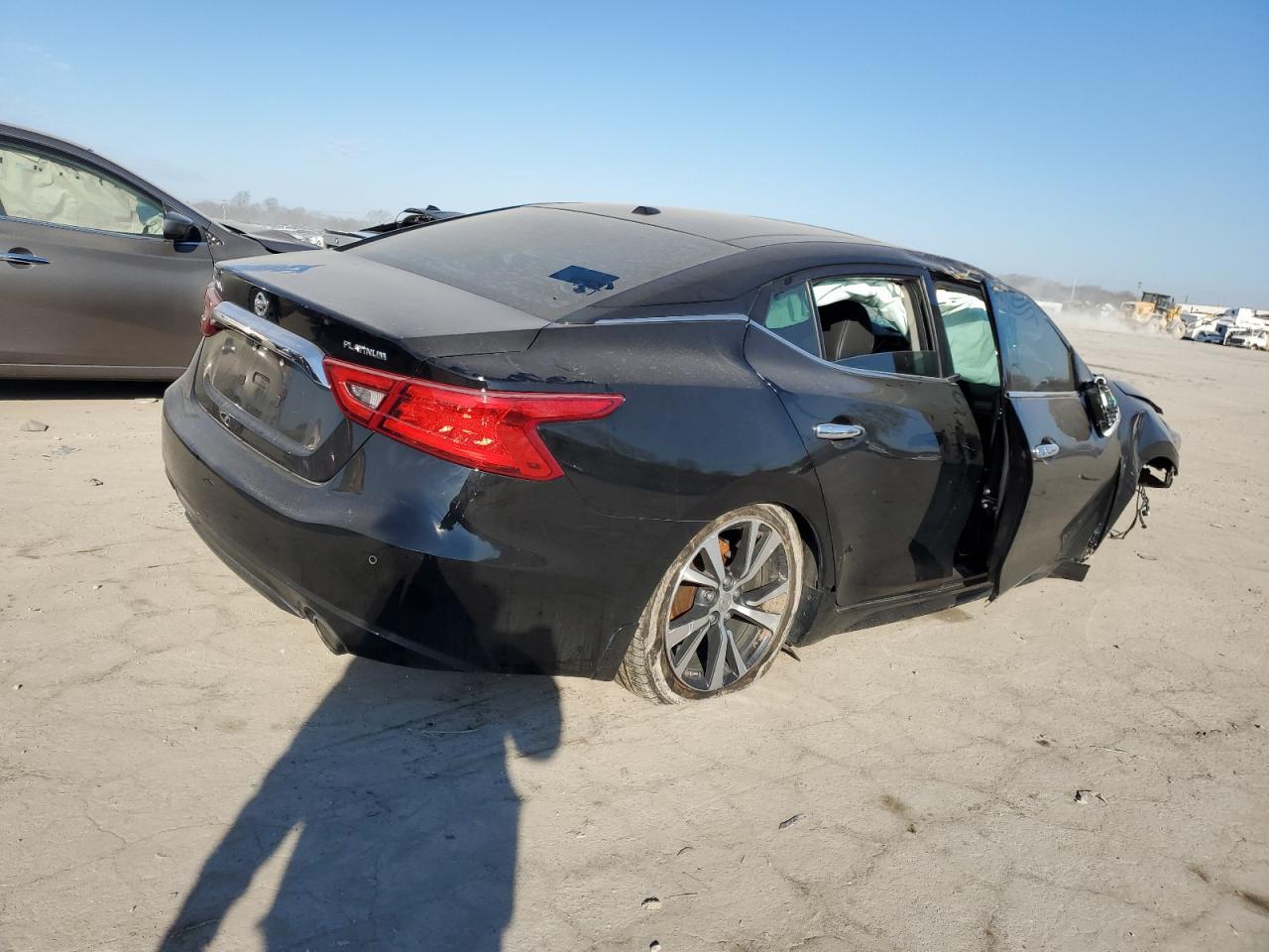 2016 NISSAN MAXIMA 3.5 - Фото 3