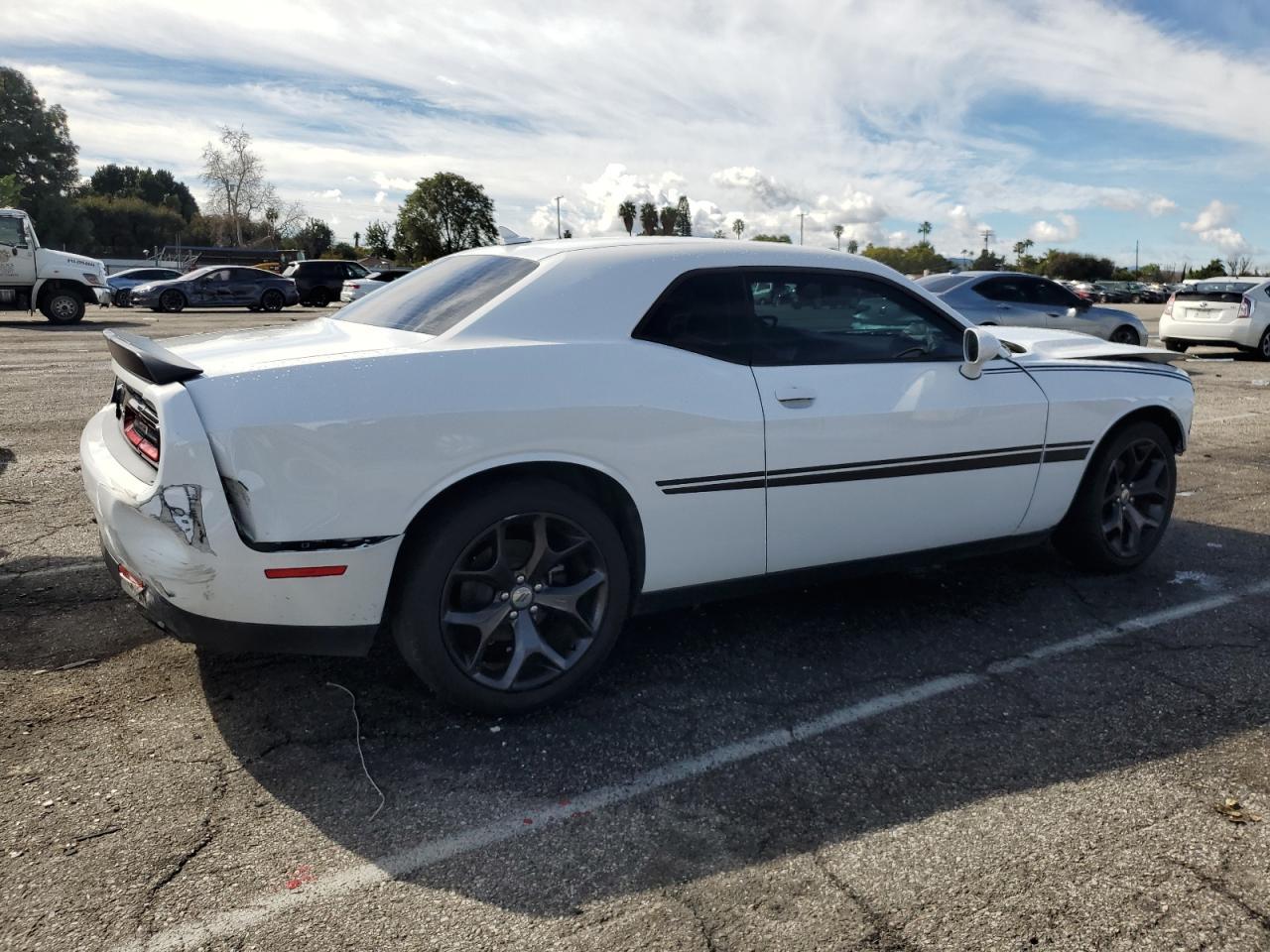 2017 DODGE CHALLENGER - Image 3