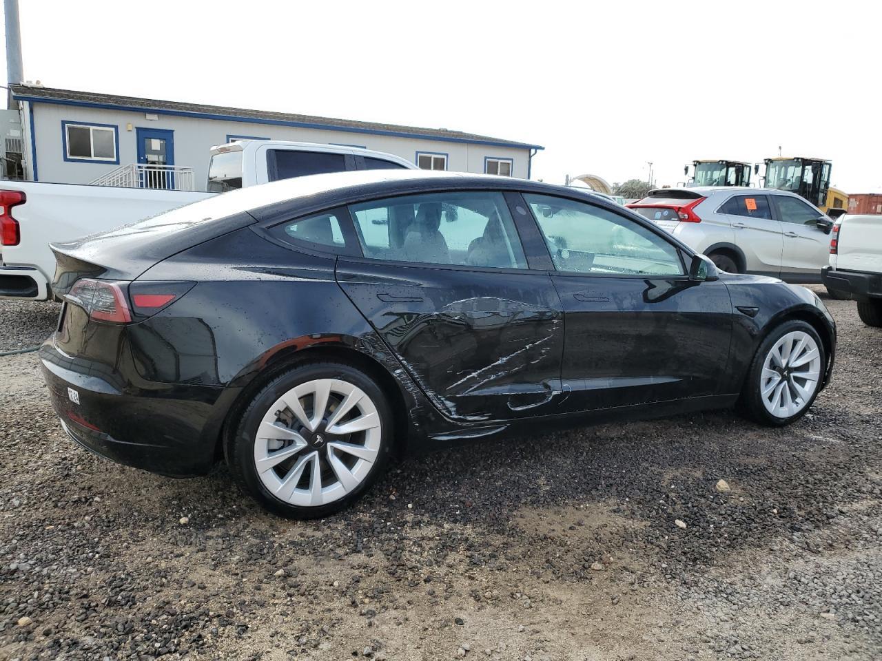 2023 TESLA MODEL 3 - Фото 3