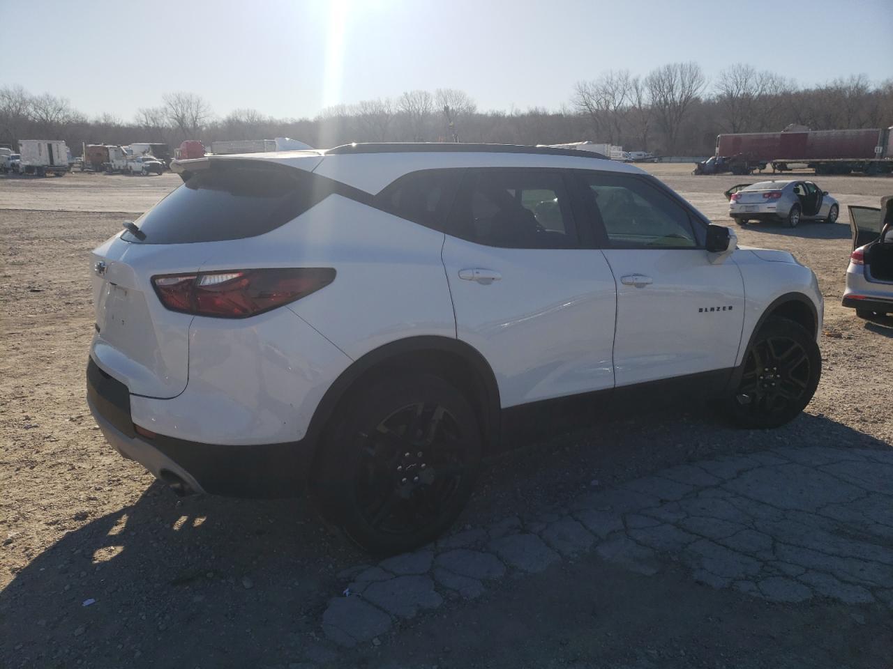 2022 CHEVROLET BLAZER 2LT - Фото 3
