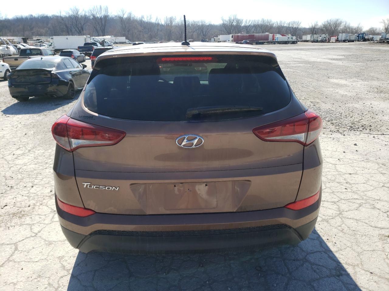 2016 HYUNDAI TUCSON SE - Фото 6