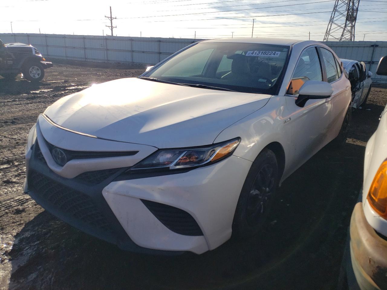 2020 TOYOTA CAMRY SE