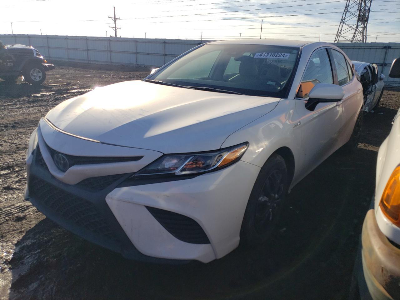 2020 TOYOTA CAMRY SE car image