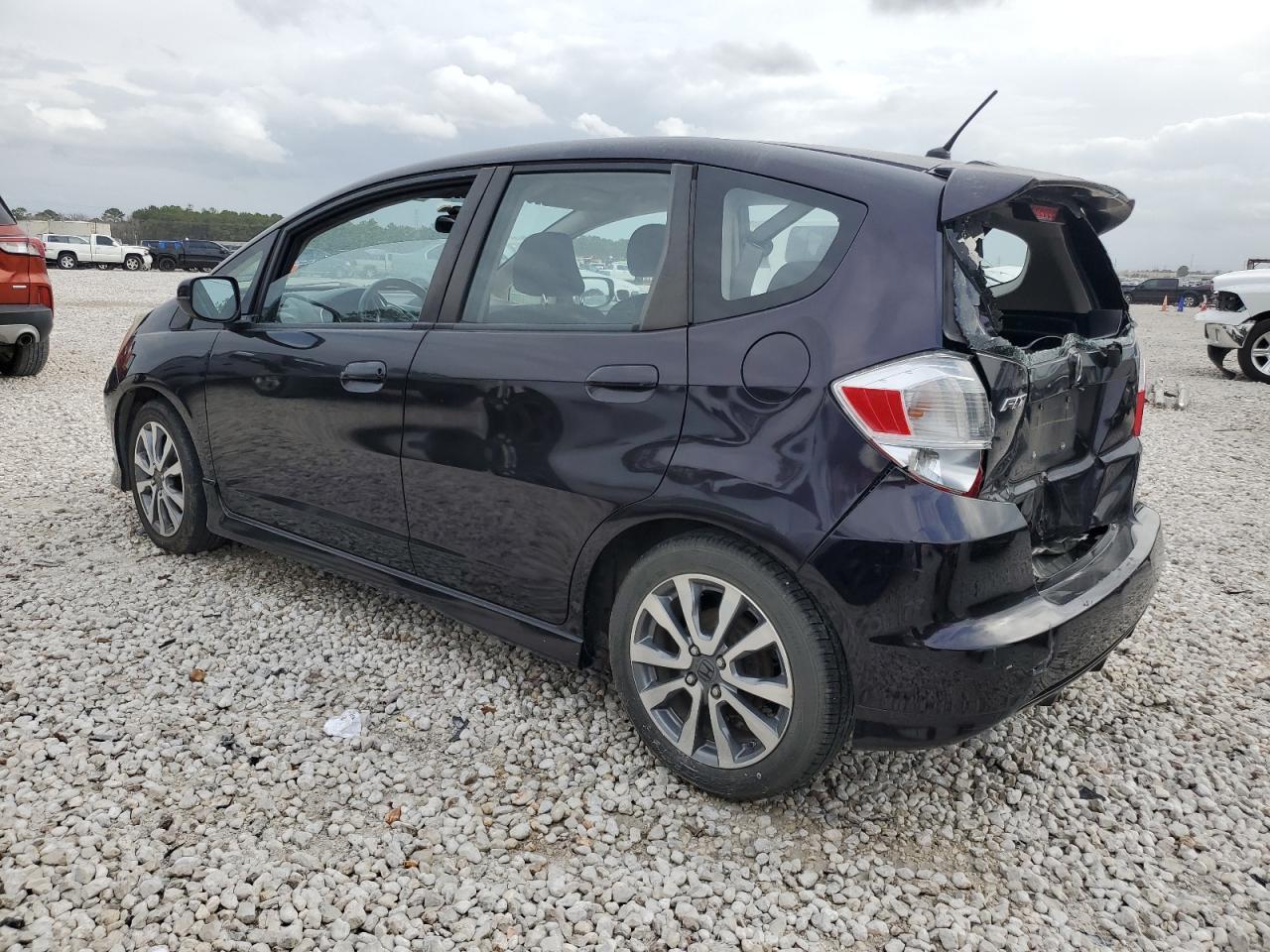 2013 HONDA FIT SPORT - Фото 2