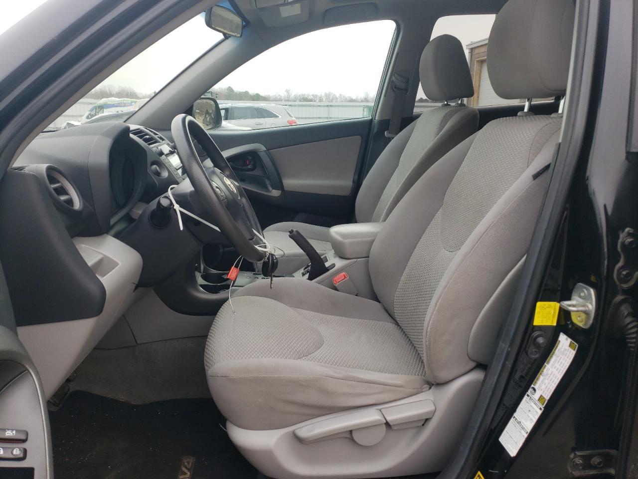 2011 TOYOTA RAV4 - Фото 7