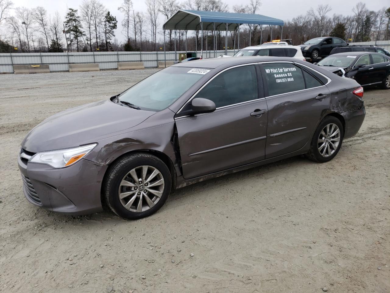 2016 TOYOTA CAMRY LE
