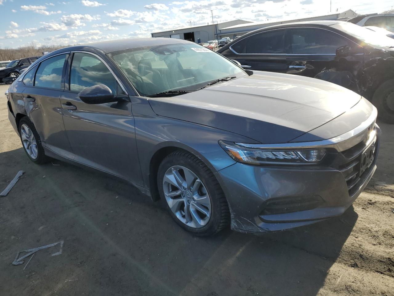 2018 HONDA ACCORD LX - Image 4