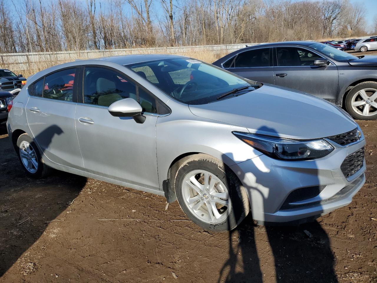 2017 CHEVROLET CRUZE LT - Image 4