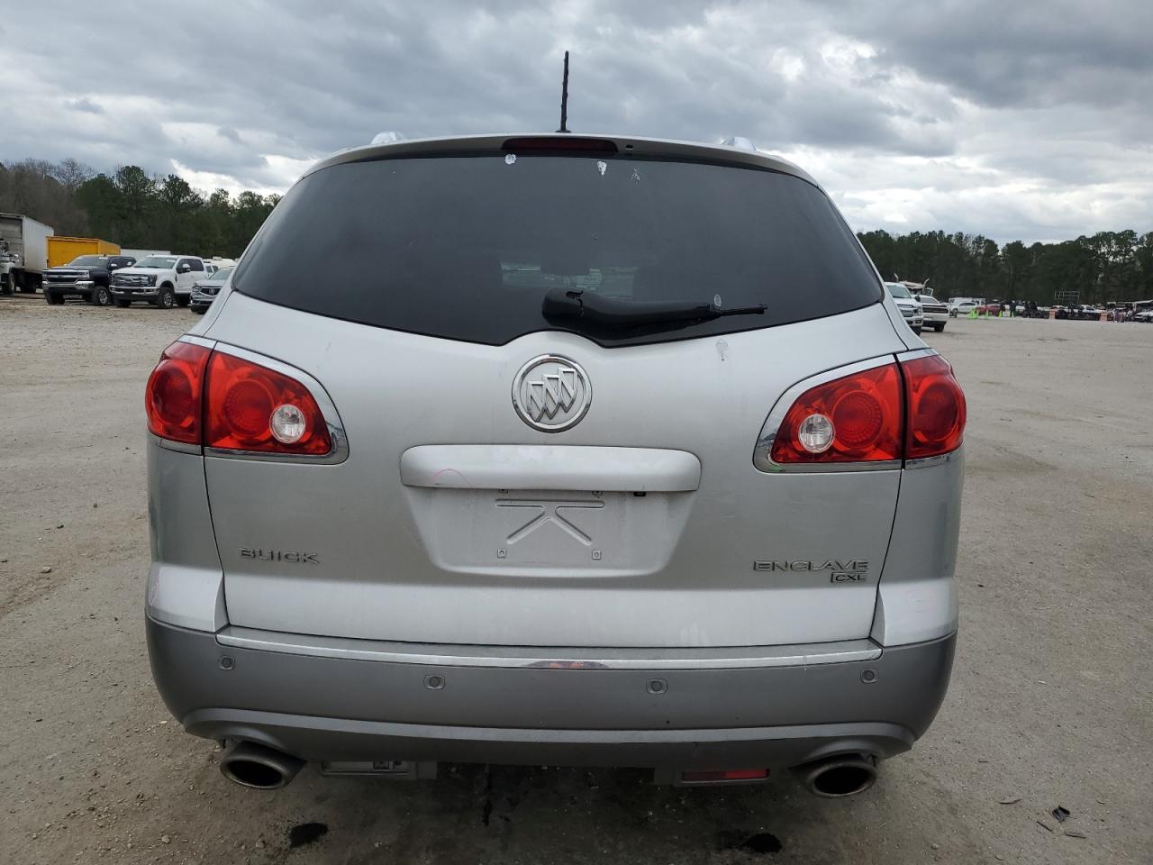 2011 BUICK ENCLAVE CX - Фото 6