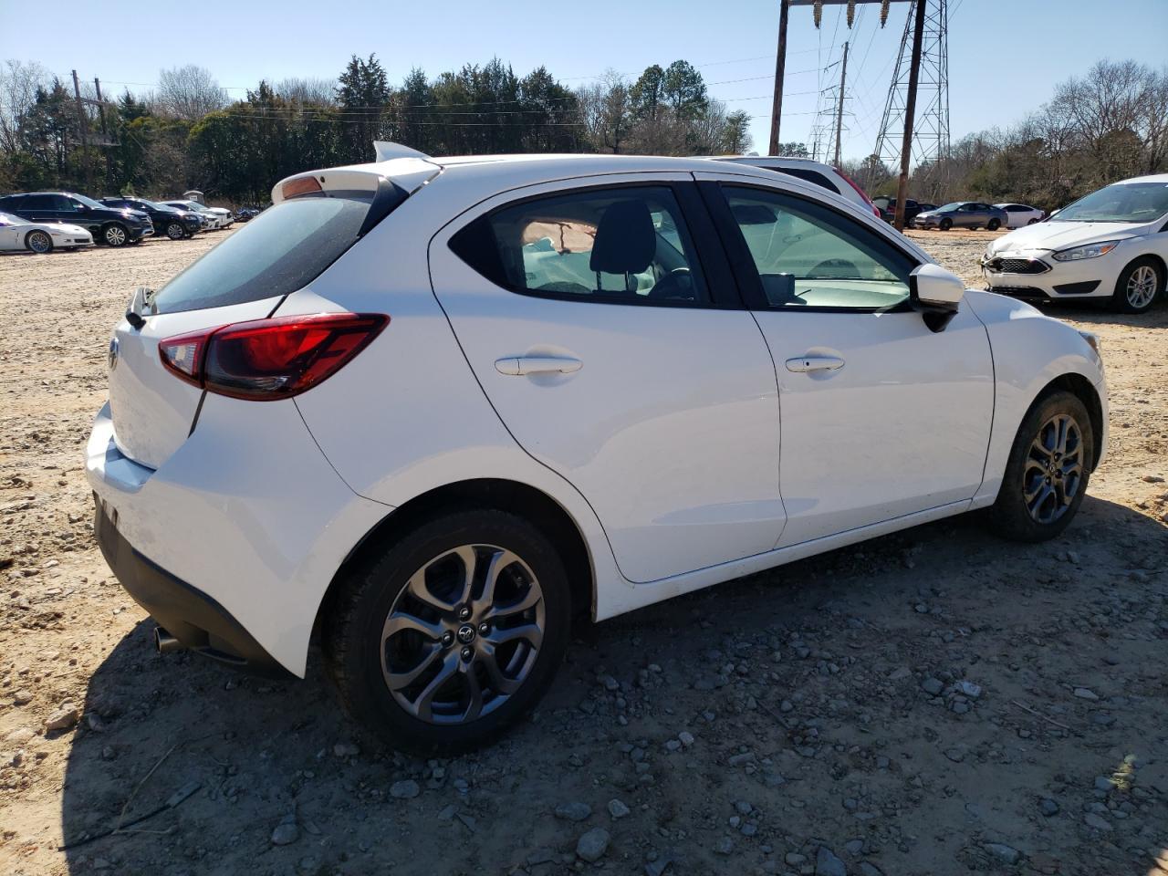 2020 TOYOTA YARIS LE - Image 3