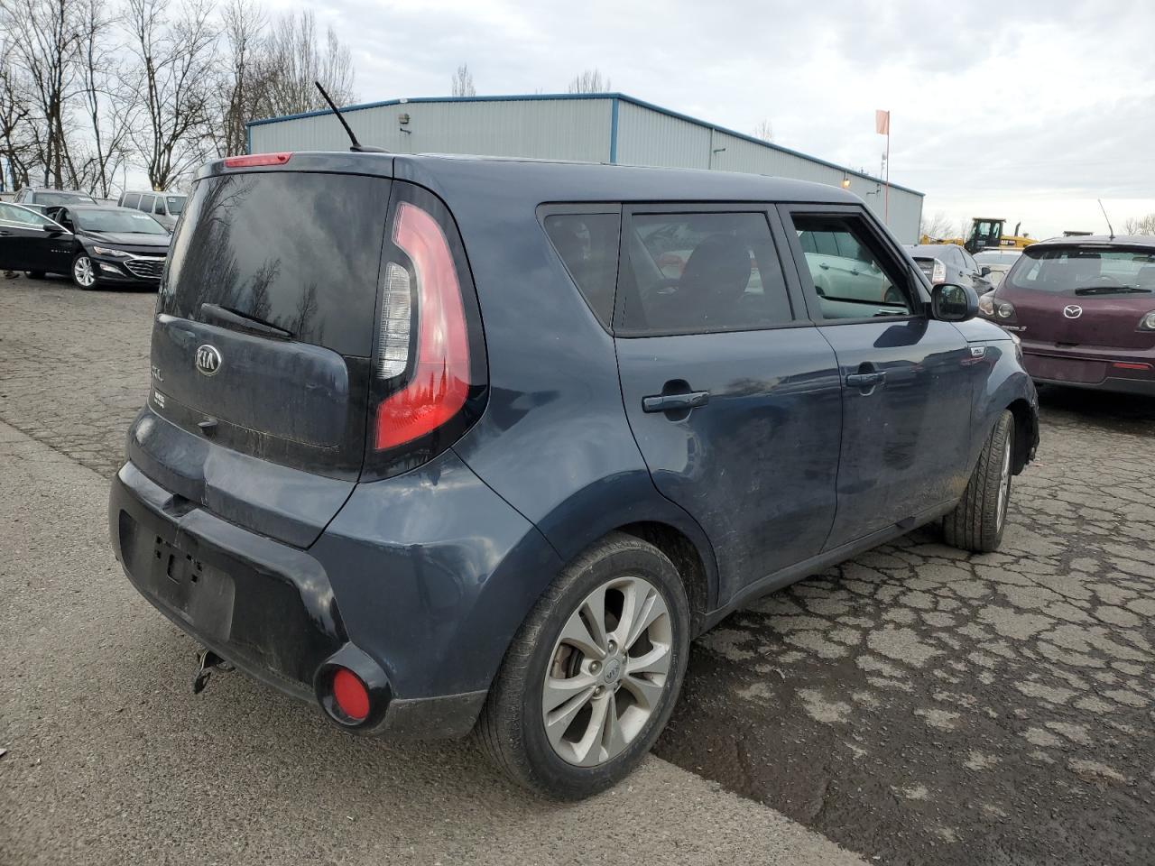 2016 KIA SOUL + - Image 3