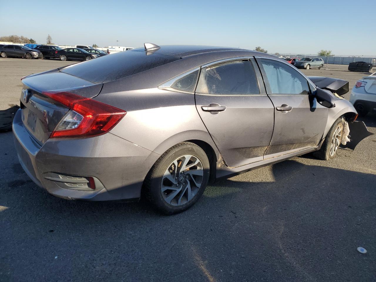 2018 HONDA CIVIC EX - Фото 3