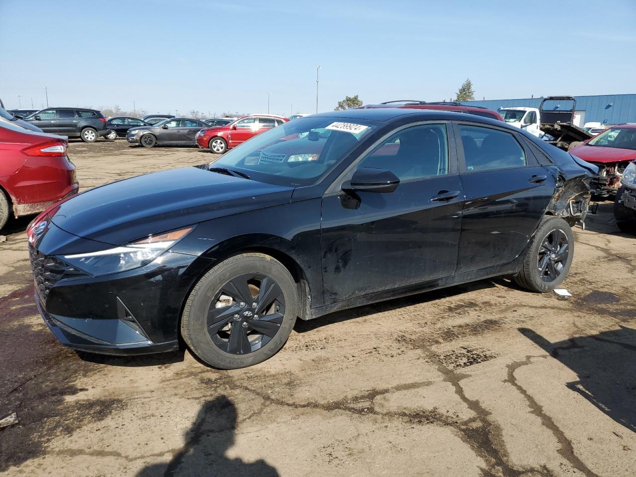 2023 HYUNDAI ELANTRA SE