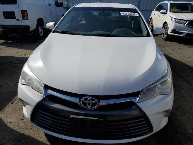 2016 Toyota Camry Le - Фото 5