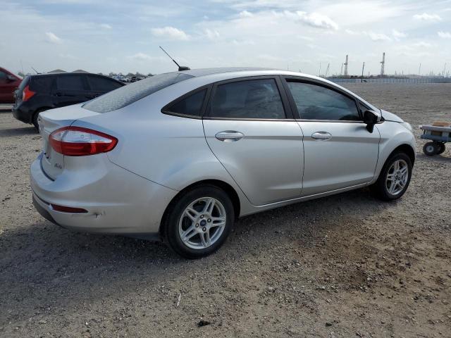 2019 Ford Fiesta Se - Image 3
