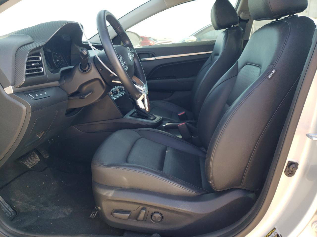 2019 HYUNDAI ELANTRA SE - Image 7