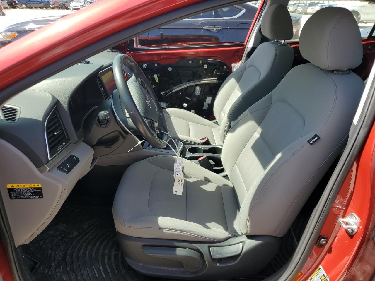 2018 HYUNDAI ELANTRA SE - Фото 7
