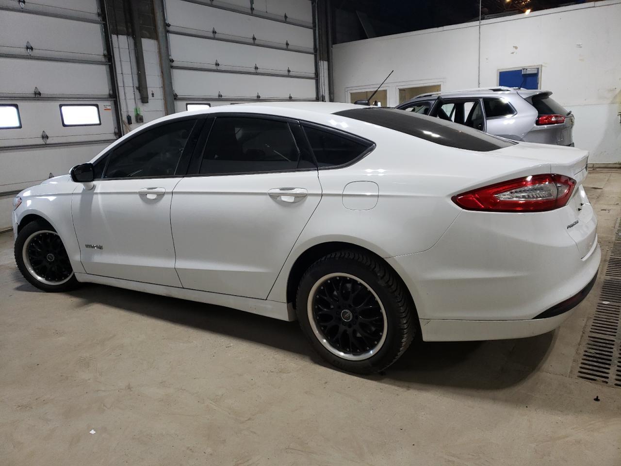 2014 FORD FUSION SE - Image 2