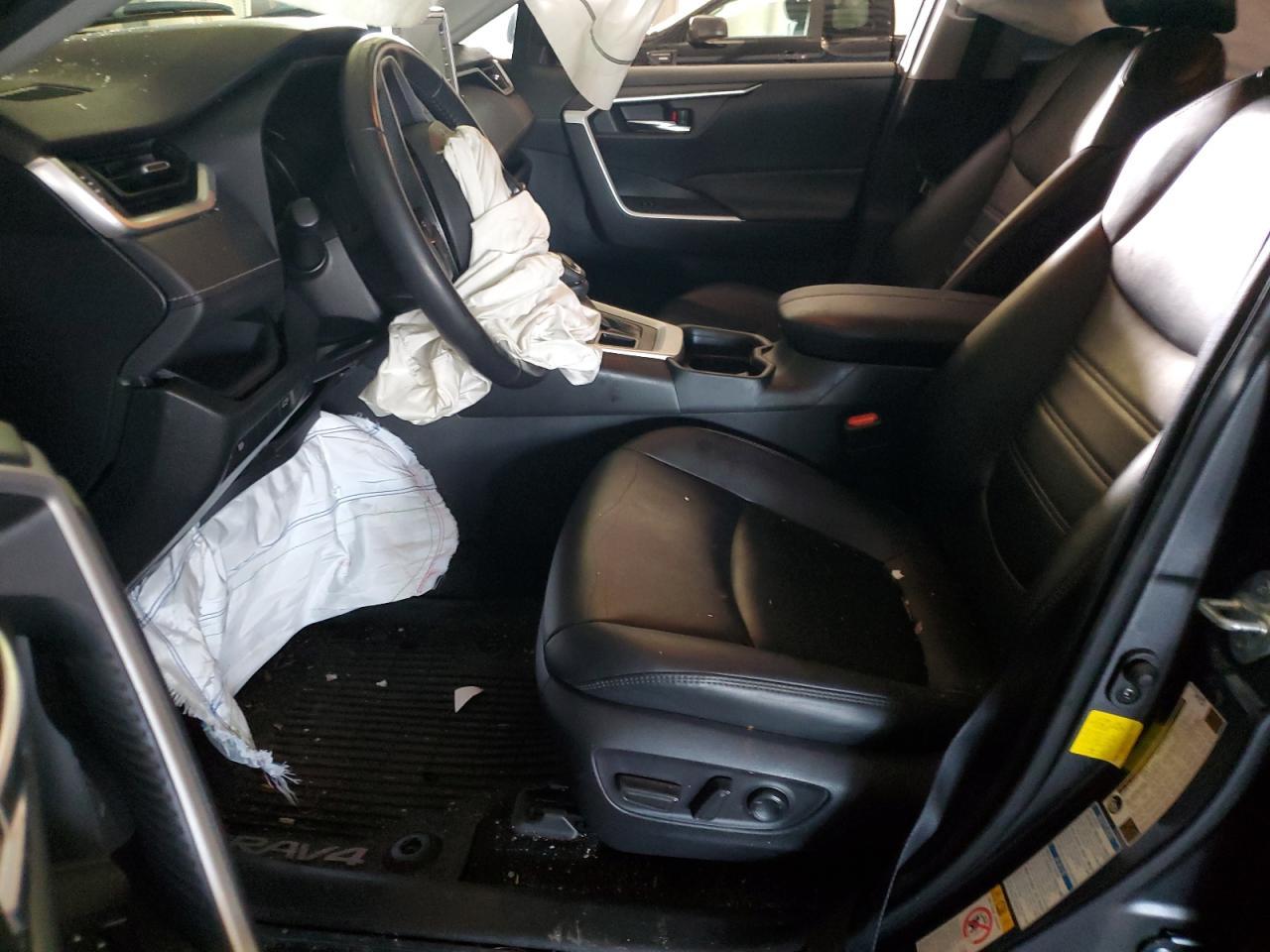 2019 TOYOTA RAV4 XLE P - Image 7