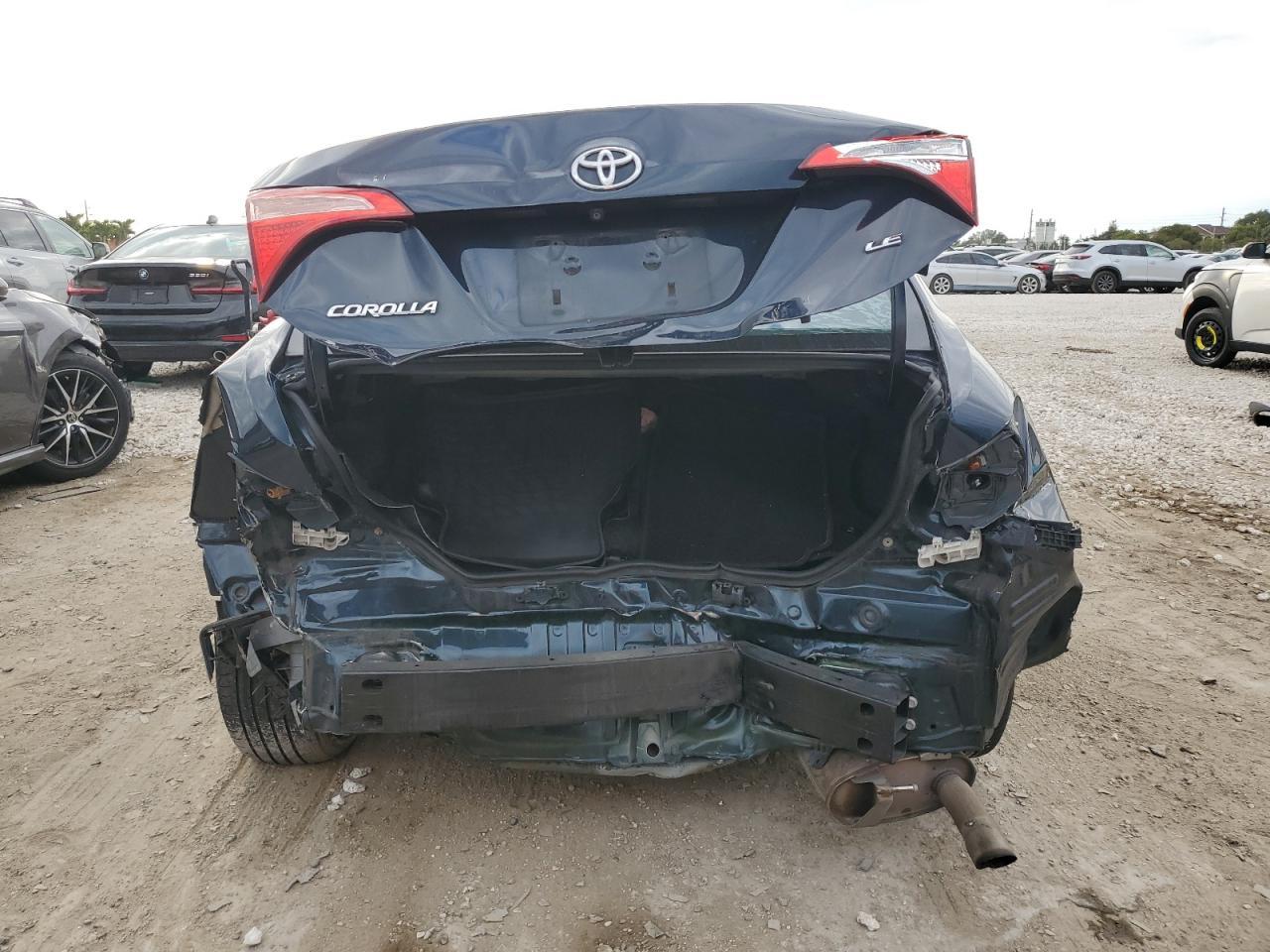 2018 TOYOTA COROLLA L - Фото 6