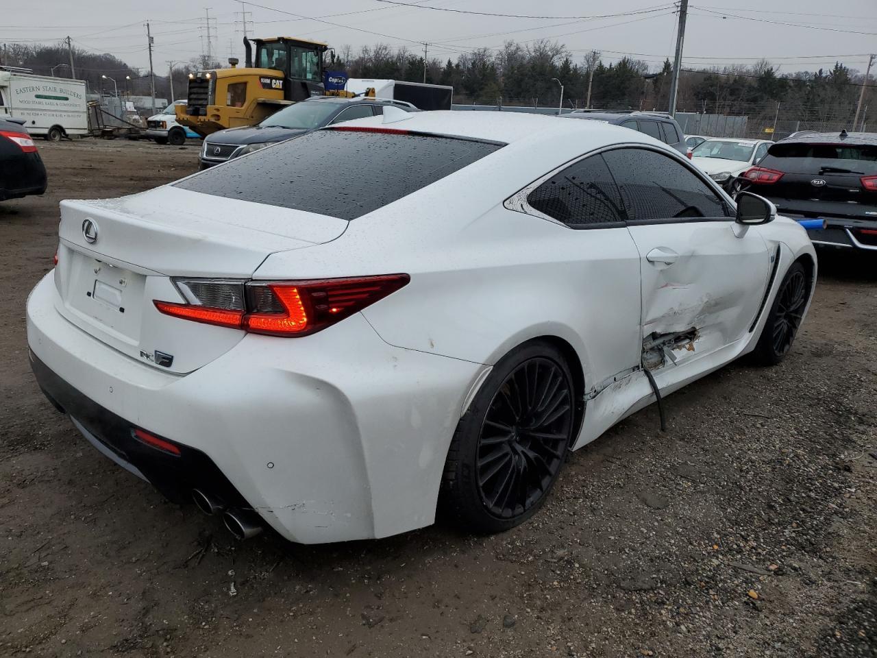 2015 LEXUS RC-F - Фото 3