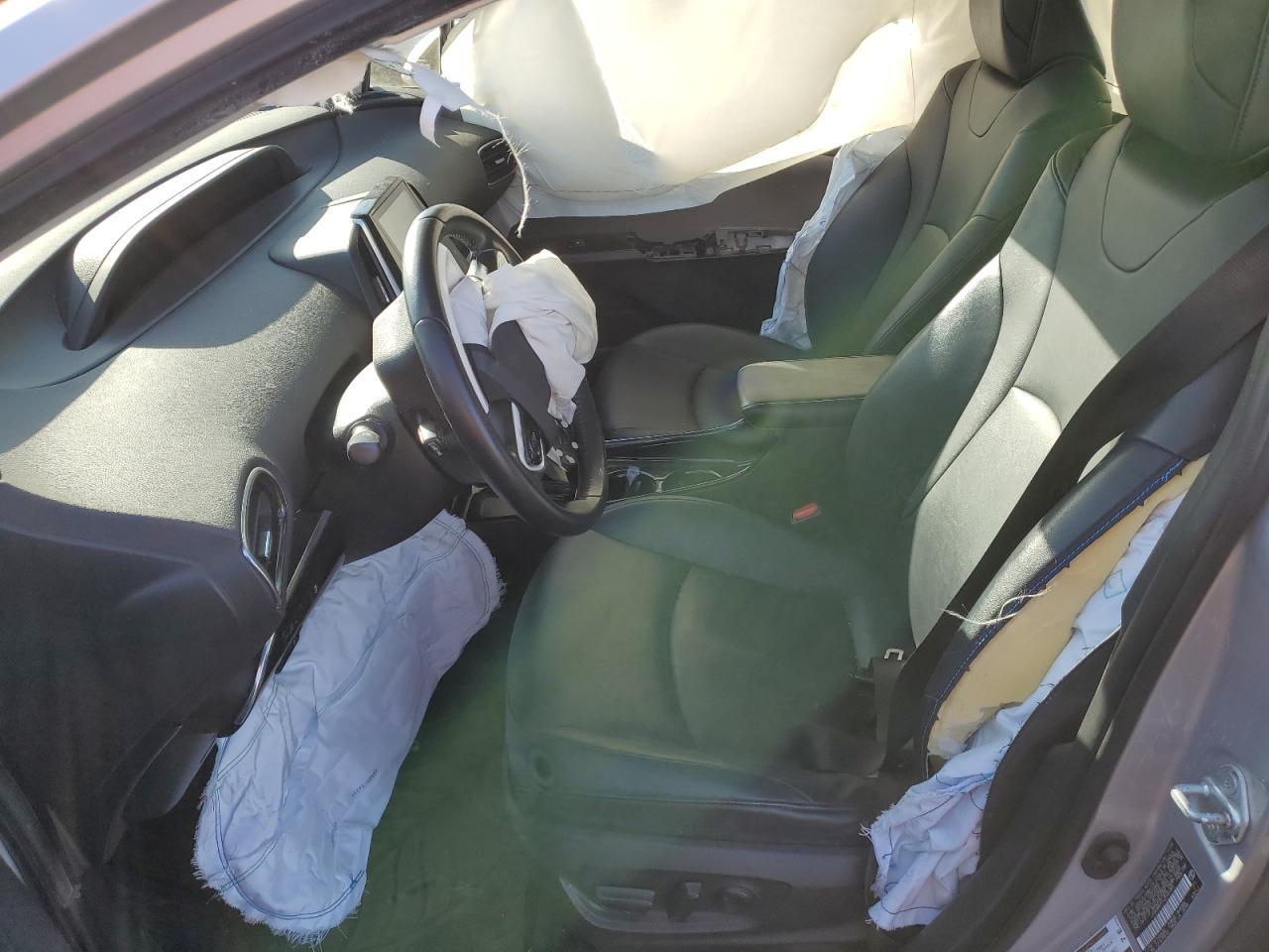 2018 TOYOTA PRIUS PRIM - Image 7